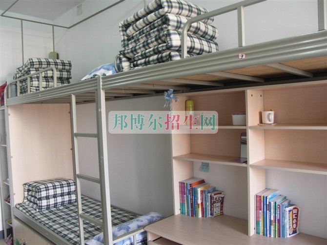長江職業(yè)學(xué)院招生辦聯(lián)系電話