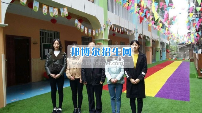 南充師范學(xué)校蔡禮儒校長赴高坪、嘉陵參加實習(xí)就業(yè)基地掛牌并看望實習(xí)生