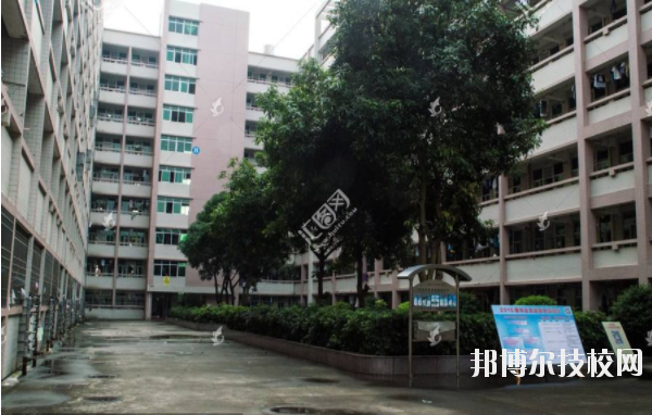 陜西石油化工學(xué)校怎么樣、好不好
