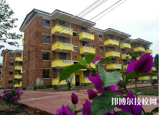 都勻中等職業(yè)技術(shù)學校怎么樣、好不好