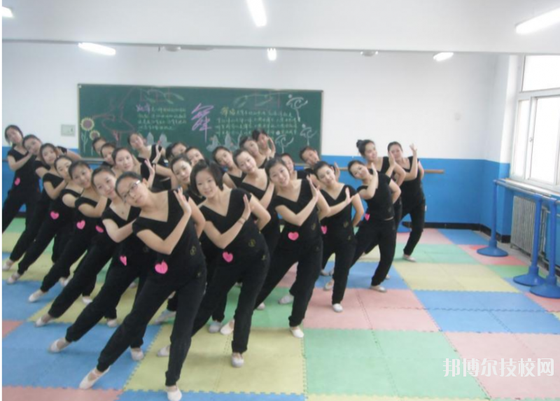 長(zhǎng)順中等職業(yè)學(xué)校2020年學(xué)費(fèi)、收費(fèi)多少