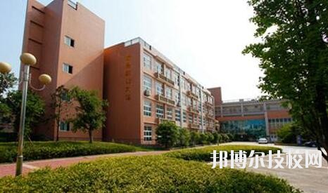 重慶北碚職業(yè)教育中心2020年報(bào)名條件、招生要求、招生對(duì)象
