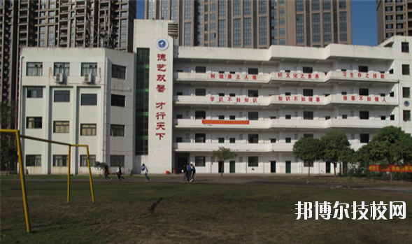 贛州應(yīng)用技術(shù)職業(yè)學(xué)校怎么樣、好不好