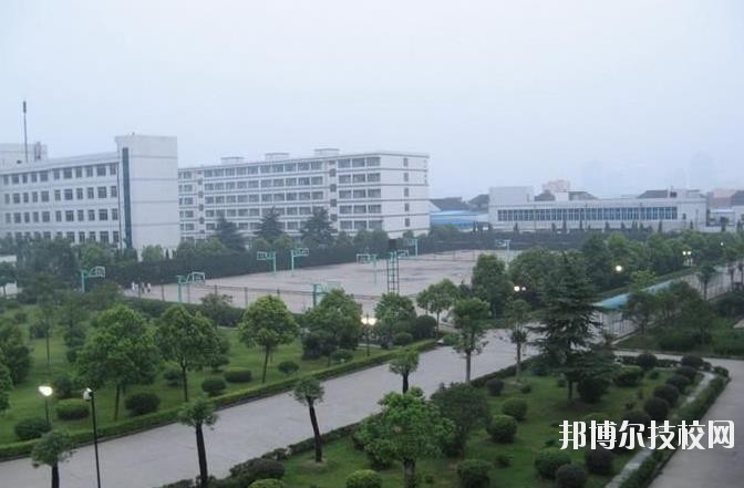 浙江工業(yè)職業(yè)技術(shù)學(xué)院怎么樣、好不好