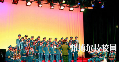 平?jīng)隼砉ぶ械葘I(yè)學(xué)校2020年報(bào)名條件、招生要求、招生對(duì)象