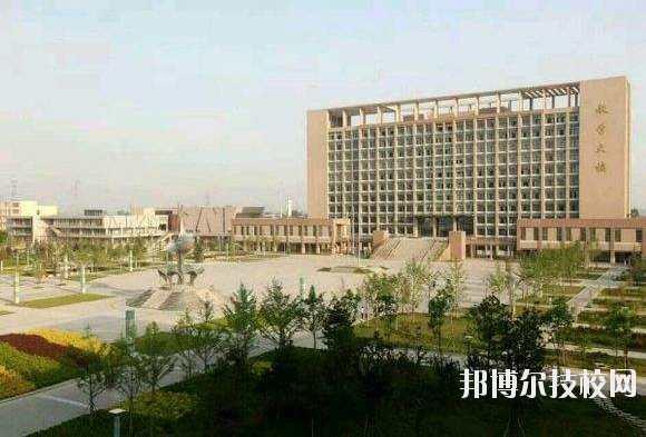 咸陽理工職業(yè)專修學(xué)院2020年報(bào)名條件、招生要求、招生對(duì)象