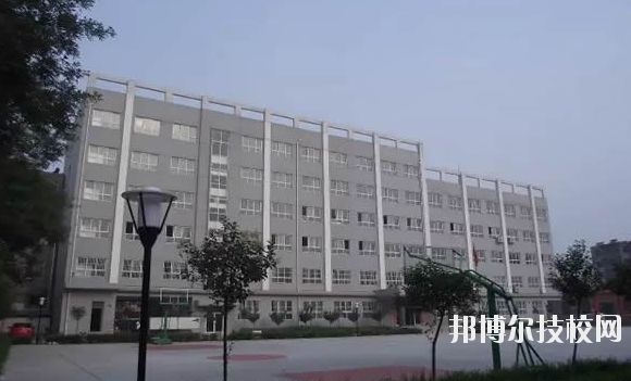華陰市職業(yè)教育中心2020年報名條件、招生要求、招生對象 