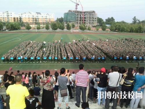 成都華夏衛(wèi)校2020年報名條件、招生要求、招生對象