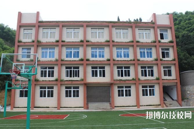 重慶涪陵信息技術(shù)學(xué)校2020年報名條件、招生要求、招生對象
