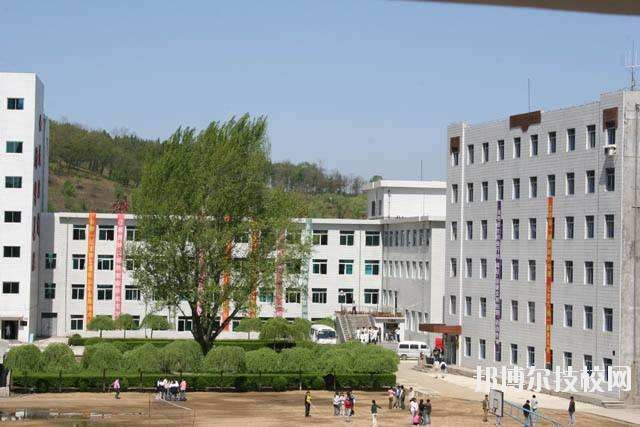 重慶渝東衛(wèi)生學(xué)校學(xué)校怎么樣、好不好