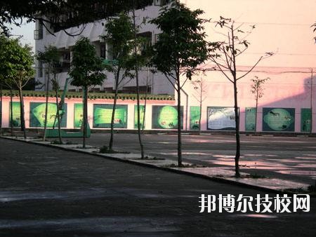 大余職業(yè)技術(shù)教育中心2020年報(bào)名條件、招生要求、招生對(duì)象