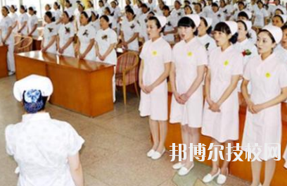蘭州護(hù)士學(xué)校2020年報(bào)名條件、招生要求、招生對象