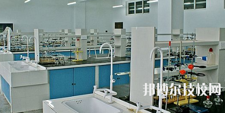 甘肅石化技師學(xué)院2020年報(bào)名條件、招生要求、招生對(duì)象