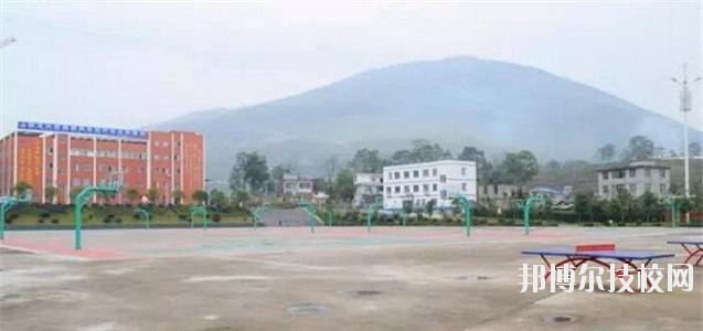 正安中等職業(yè)學(xué)校2020年報(bào)名條件、招生要求、招生對(duì)象