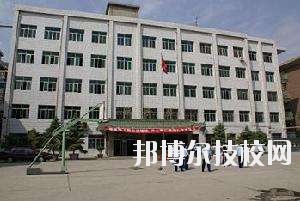 江西吉安衛(wèi)生學校2020年報名條件、招生要求、招生對象 