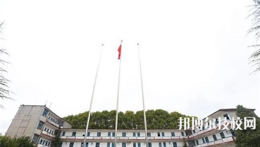 貴陽鐵路工程學(xué)校2020年報名條件、招生要求、招生對象