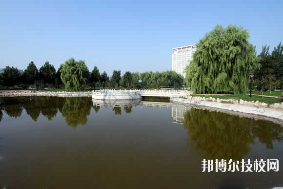 衡水科技工程學(xué)校2020年報名條件、招生要求、招生對象
