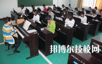 華亭職業(yè)教育中心怎么樣、好不好