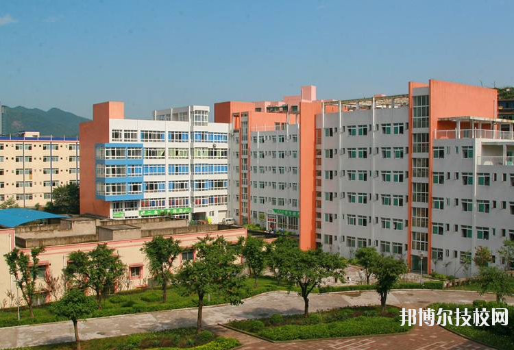重慶工業(yè)技師學(xué)院怎么樣、好不好