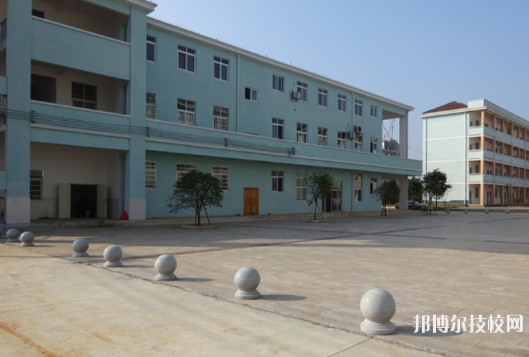 泰和中等專(zhuān)業(yè)學(xué)校網(wǎng)站網(wǎng)址
