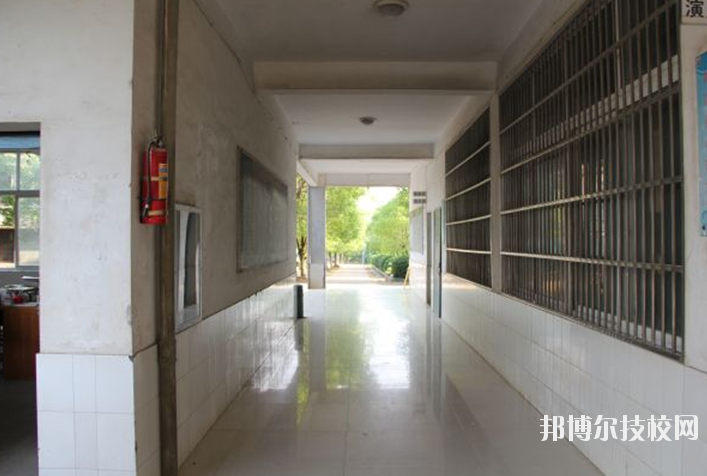 玉山職業(yè)中等專業(yè)學校網(wǎng)站網(wǎng)址