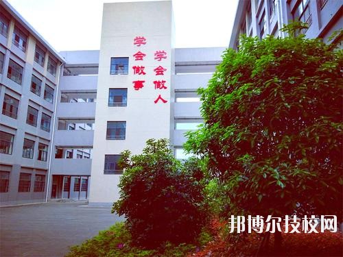 桐梓中等職業(yè)學(xué)校2020年報(bào)名條件、招生要求、招生對(duì)象