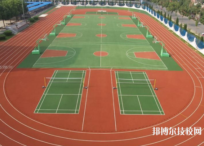 重慶商務(wù)學(xué)校怎么樣、好不好