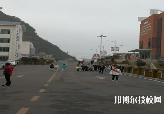 安順機(jī)械工業(yè)學(xué)校2020年有哪些專(zhuān)業(yè)