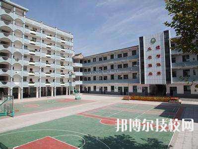 商洛商州區(qū)職業(yè)技術教育中心2020年報名條件、招生要求、招生對象 