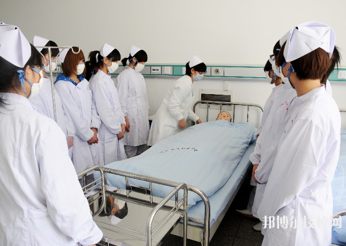 重慶第三衛(wèi)生學校怎么樣、好不好