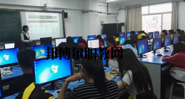 天水電子信息工程職業(yè)學(xué)校2020年學(xué)費、收費多少