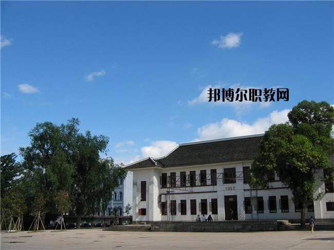 四川省儀隴縣柳埡職業(yè)中學(xué)2020年報(bào)名條件、招生要求、招生對象