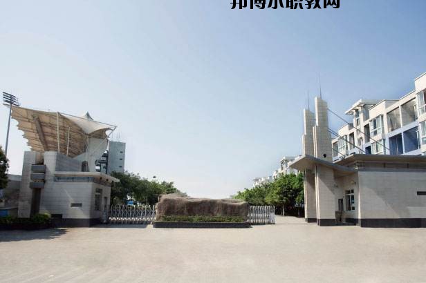 咸豐中等職業(yè)技術學校2020年報名條件、招生要求、招生對象