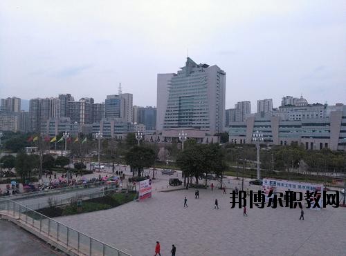達州中醫(yī)學校2020年報名條件、招生要求、招生對象
