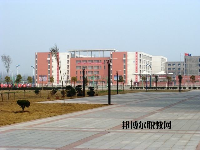 崇仁職業(yè)教育中心2020年報(bào)名條件、招生要求、招生對(duì)象 