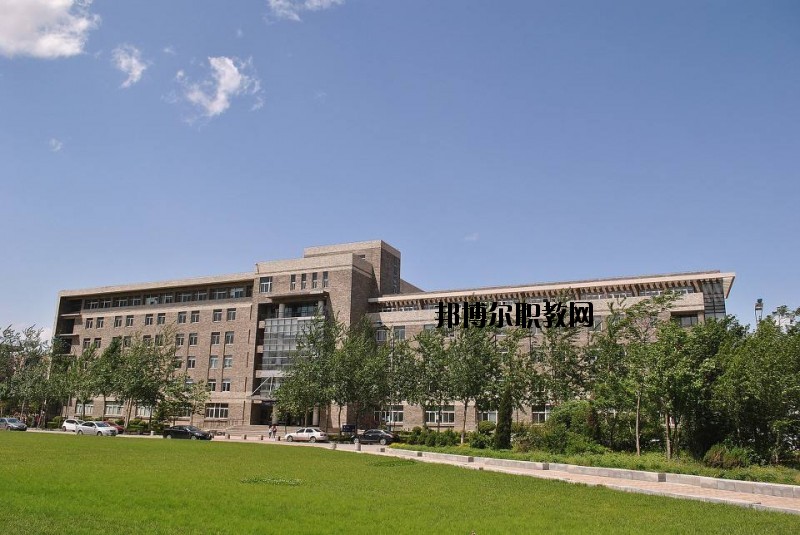 恩施中等職業(yè)技術(shù)學(xué)校2020年報(bào)名條件、招生要求、招生對(duì)象
