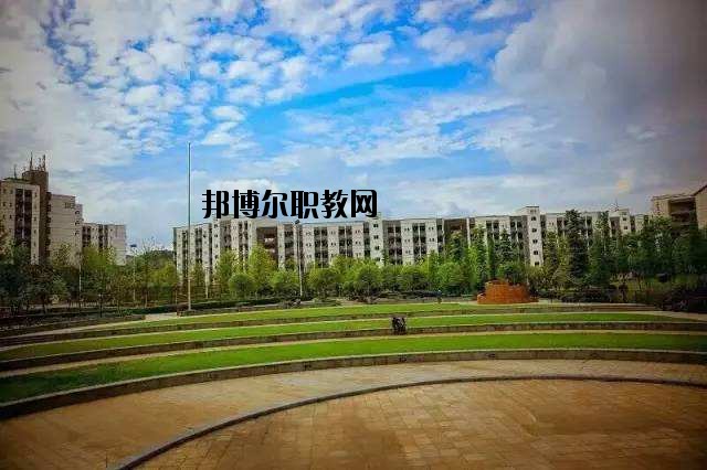隨州曾都電子工業(yè)學(xué)校2020年報(bào)名條件、招生要求、招生對(duì)象