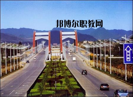 貴州省城鄉(xiāng)建設(shè)學(xué)校怎么樣、好不好