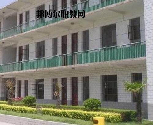 新鄉(xiāng)衛(wèi)生學(xué)校怎么樣、好不好