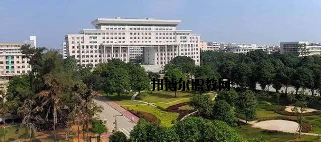 咸寧生物機(jī)電工程學(xué)校怎么樣、好不好