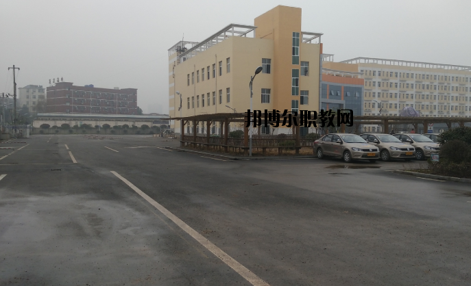 黃石第一技工學(xué)校怎么樣、好不好