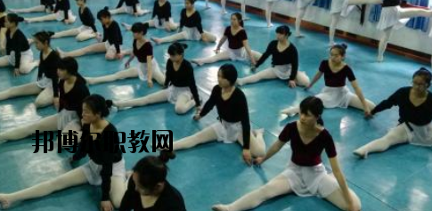 酒泉農(nóng)墾技工學(xué)校2020年學(xué)費、收費多少