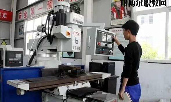 西鄉(xiāng)職業(yè)技術高中網站網址  