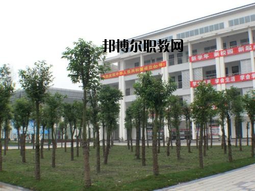 德陽電子工程學校2020年報名條件、招生要求、招生對象
