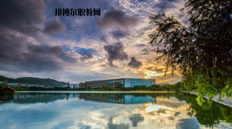 紅安職教中心怎么樣、好不好