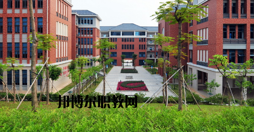 東莞輕工業(yè)學(xué)校怎么樣、好不好