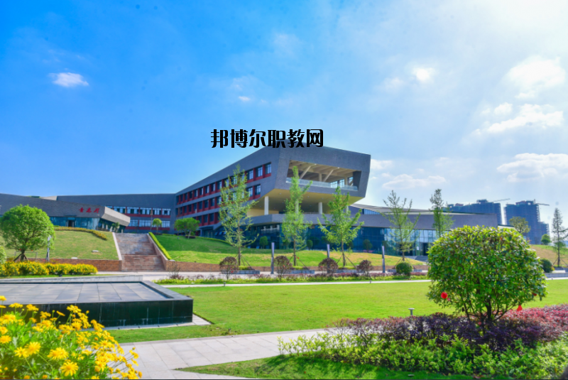 四川省經(jīng)濟管理學(xué)校2020年報名條件、招生要求、招生對象
