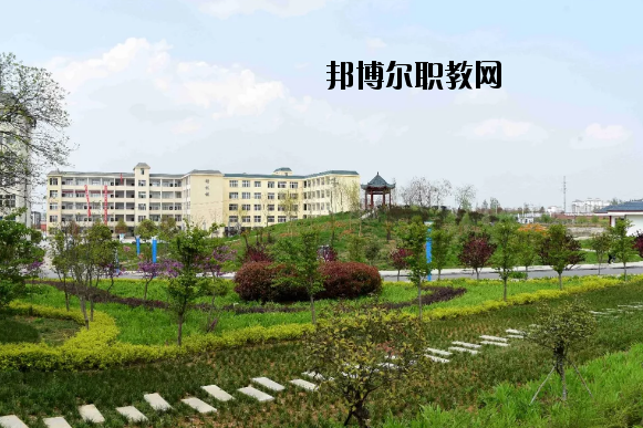 河南泌陽中等職業(yè)技術學校網站網址