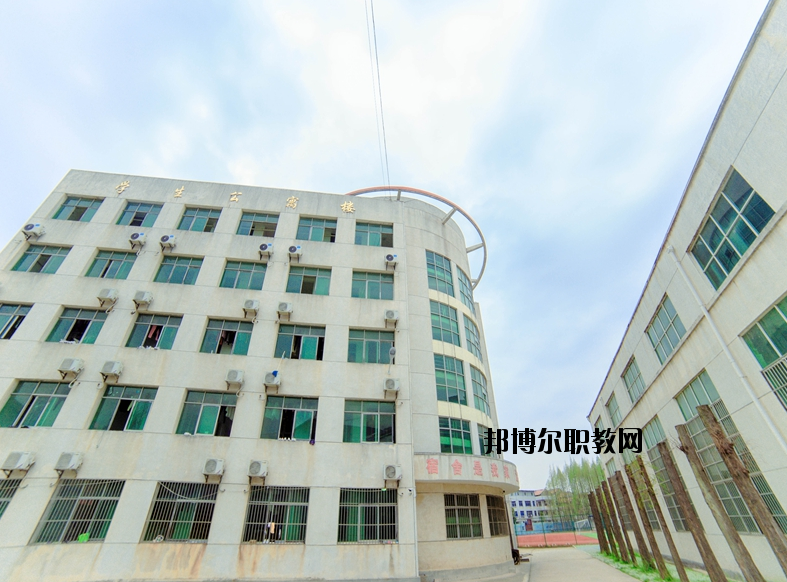 黃岡技師學(xué)院2020年報(bào)名條件、招生要求、招生對(duì)象