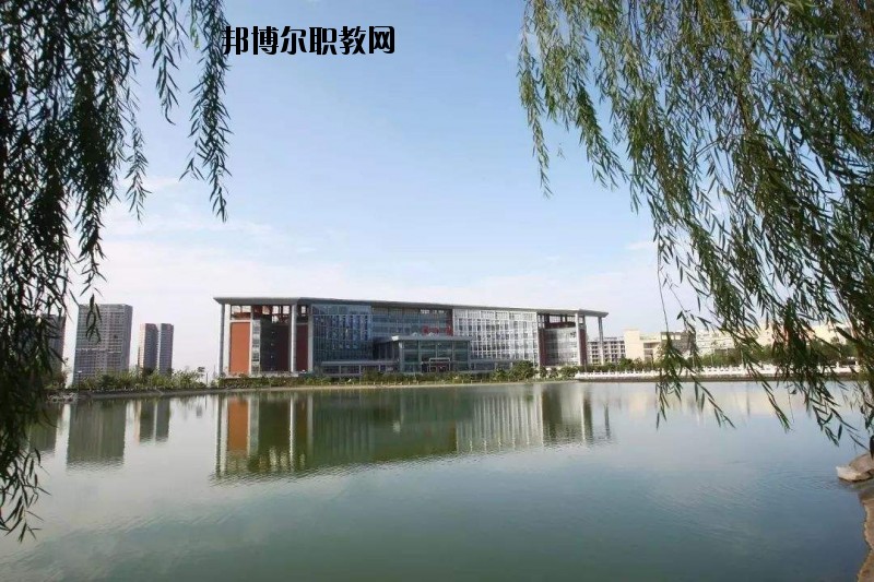 麻城順河高級(jí)職業(yè)中學(xué)怎么樣、好不好